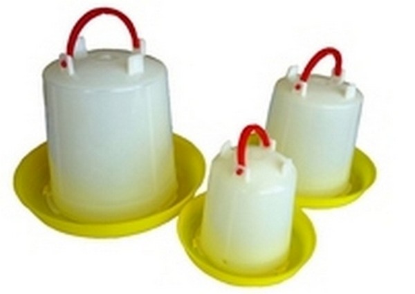 Поилка для птицы 2,5  л