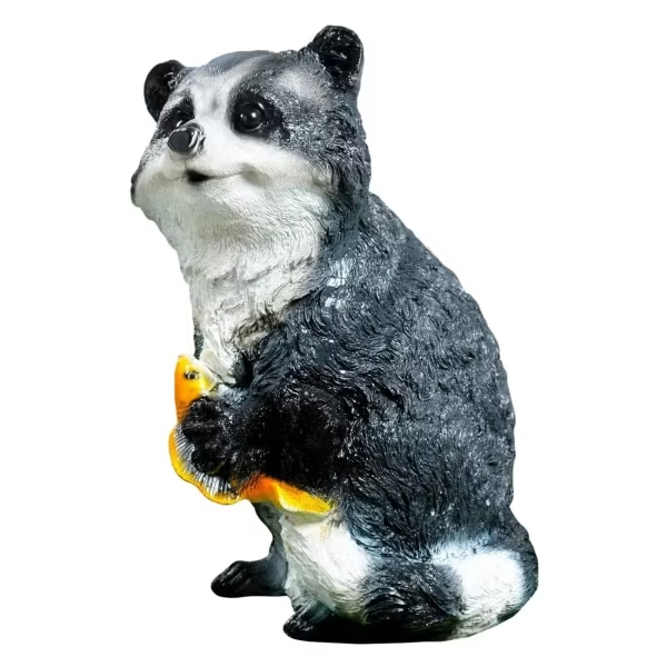 Фигура Енот с рыбкой