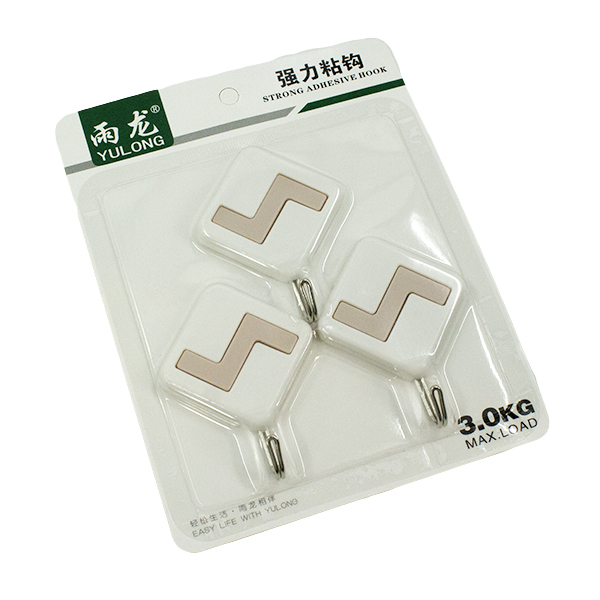 Крючки фигурные 3шт (пластик, металл)