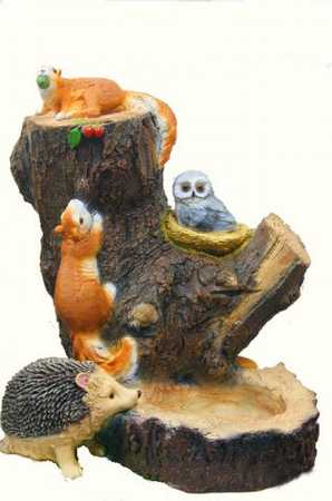 Пень-кашпо с белками и совенком в гнезде