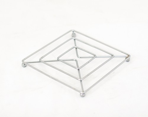 Подставка под горячее металлическая квадратная PROFI 17cм