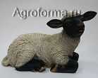 Овечка маленькая лежащая 32*26см