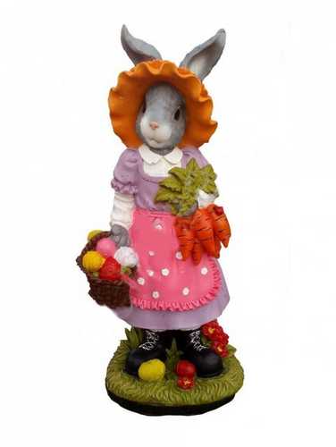 Зайчик дачница с корзинкой