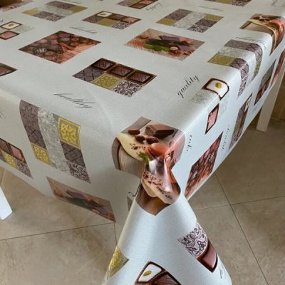 Клеенка  в упаковке ПВХ на ткани 100x137 Maison 7111A 