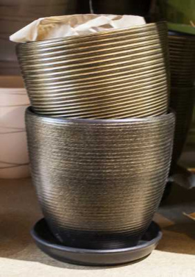 Кашпо с подставкой 2,4 л 12с6/2