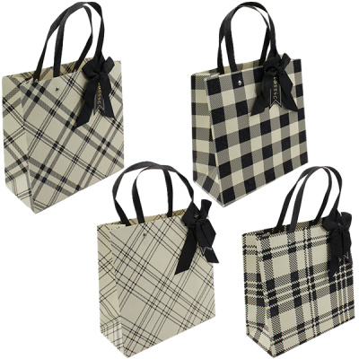 Пакет подарочный бумажный ДЛЯ МОДНИЦЫ 22*10*22см