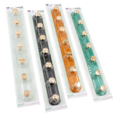 Крючки 7шт на планке, пластиковые (39см)