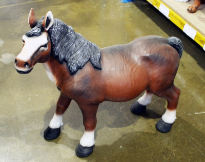 Лошадь-тяжеловоз 65*70см