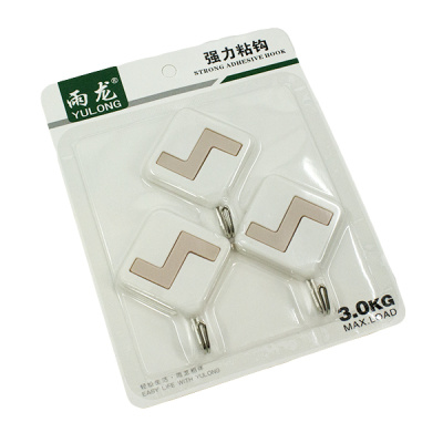 Крючки фигурные 3шт (пластик, металл)