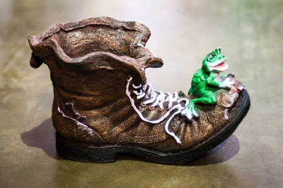 Башмак большой с лягушкой