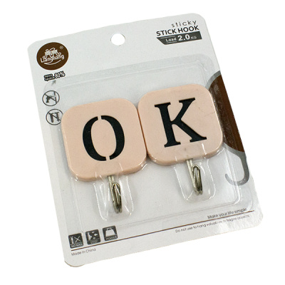 Крючки фигурные 2шт (пластик, металл)