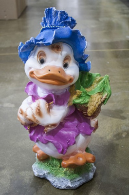 Утка с кукурузой 50см